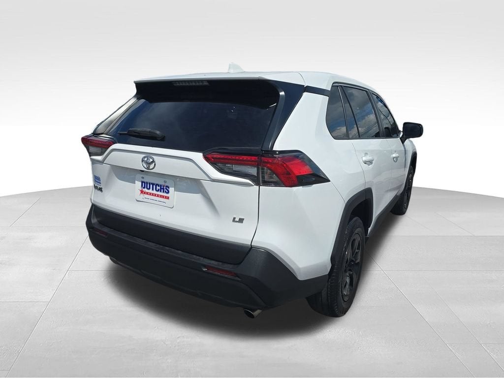 2022 Toyota RAV4 LE