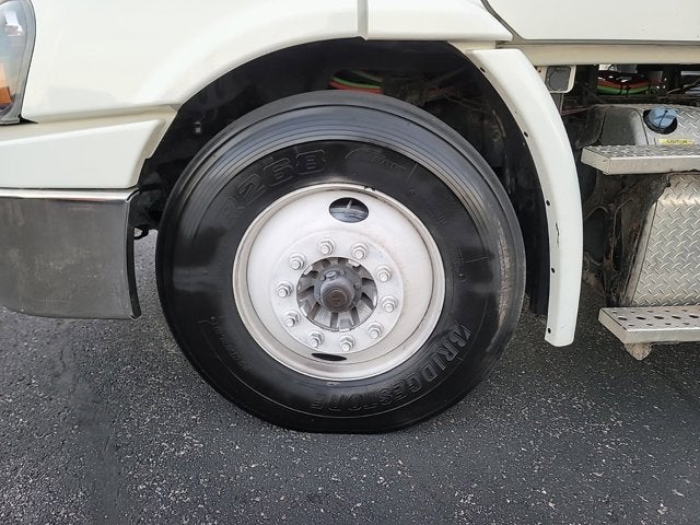 2015 Freightliner CASCADIA 113 Base