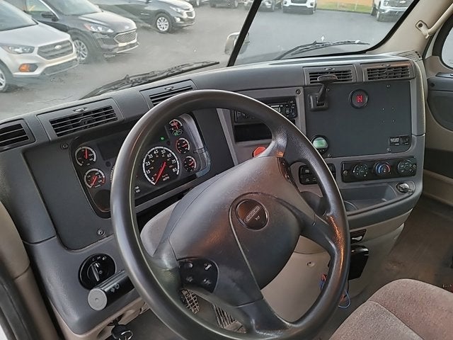 2015 Freightliner CASCADIA 113 Base