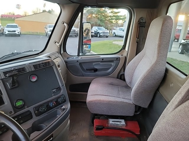 2015 Freightliner CASCADIA 113 Base