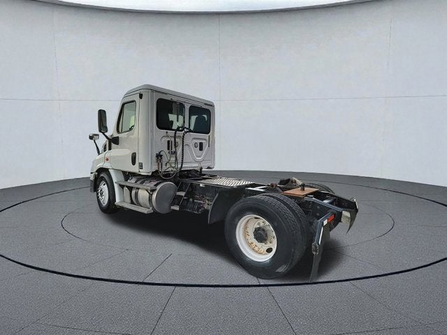 2015 Freightliner CASCADIA 113 Base
