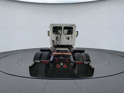 2015 Freightliner CASCADIA 113 Base