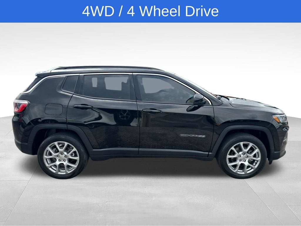 2022 Jeep Compass Latitude Lux