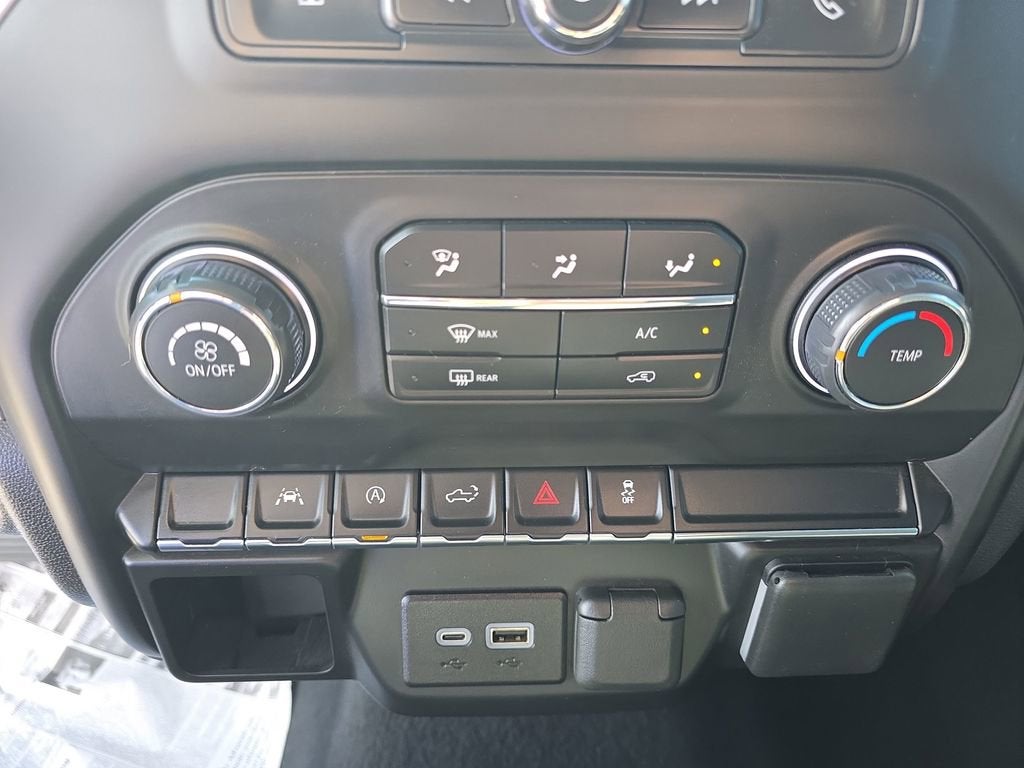 2023 Chevrolet Silverado 1500 Custom