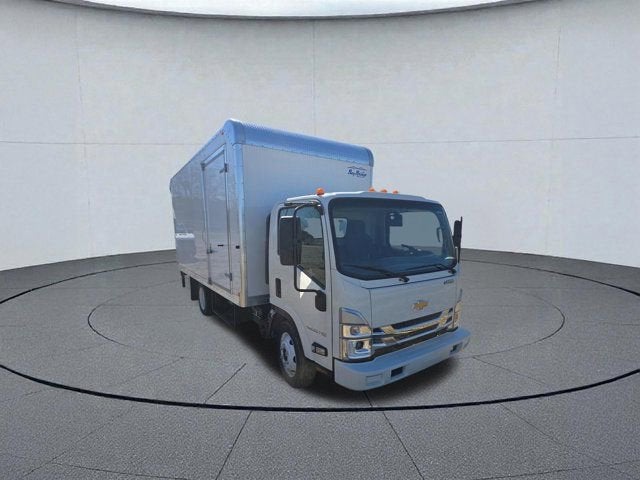 2025 Chevrolet Low Cab Forward 4500 1WT