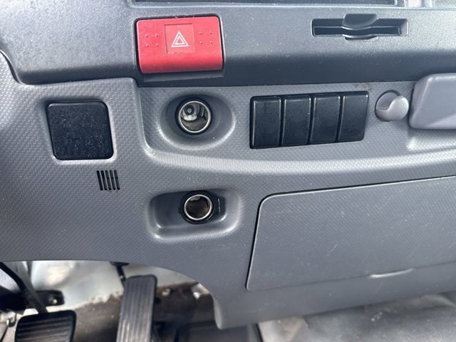 2018 Isuzu FTR WHITE