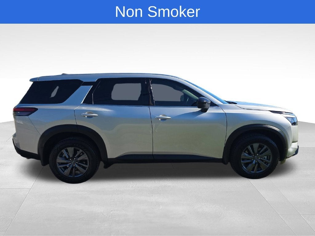 2023 Nissan Pathfinder S