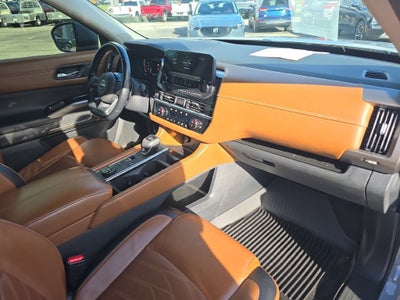 2022 Nissan Pathfinder Platinum