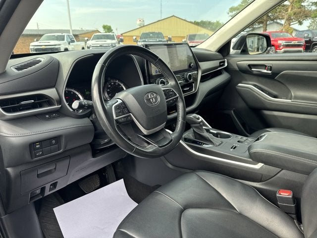 2023 Toyota Highlander XLE