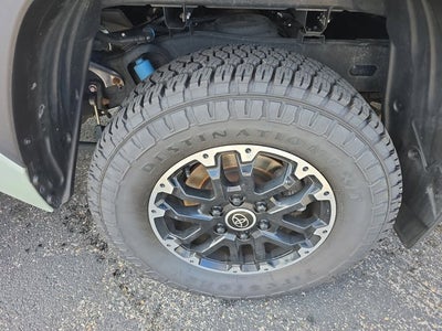 2022 Toyota Tundra 4WD SR5