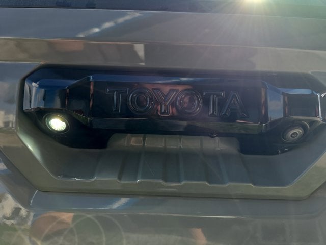 2022 Toyota Tundra 4WD SR5