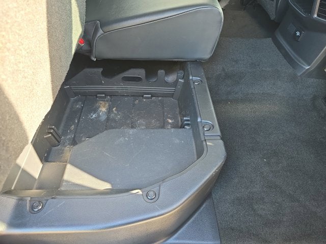 2022 Toyota Tundra 4WD SR5