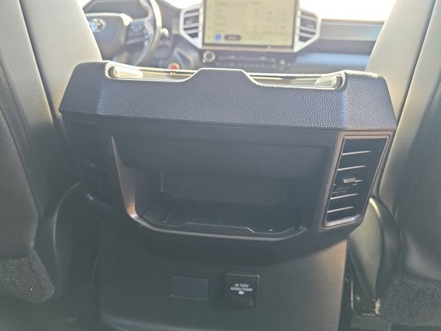 2022 Toyota Tundra 4WD SR5