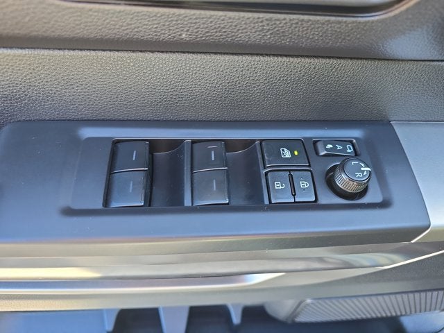 2022 Toyota Tundra 4WD SR5