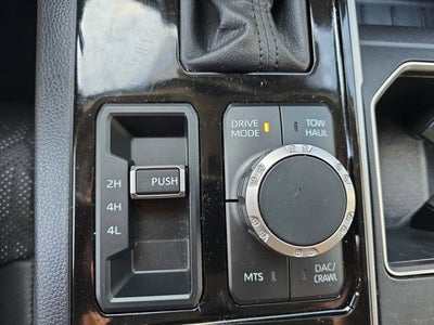 2022 Toyota Tundra 4WD SR5