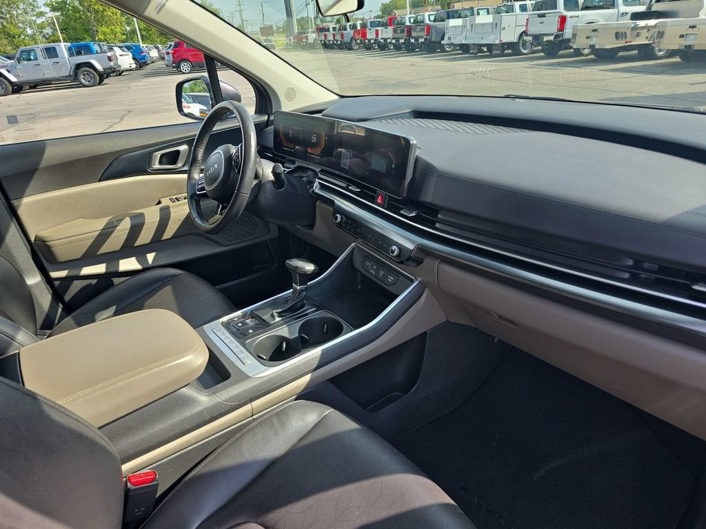 2025 Kia Carnival LXS