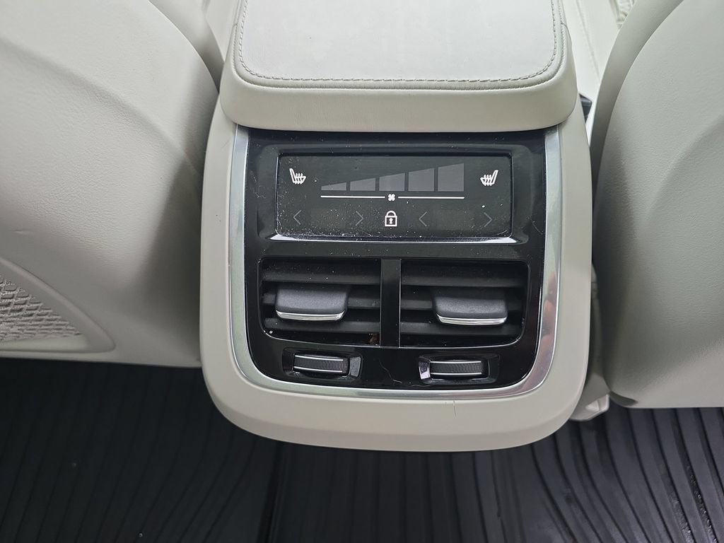 2019 Volvo XC90 Inscription