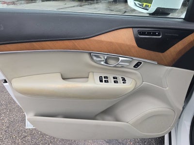 2019 Volvo XC90 Inscription