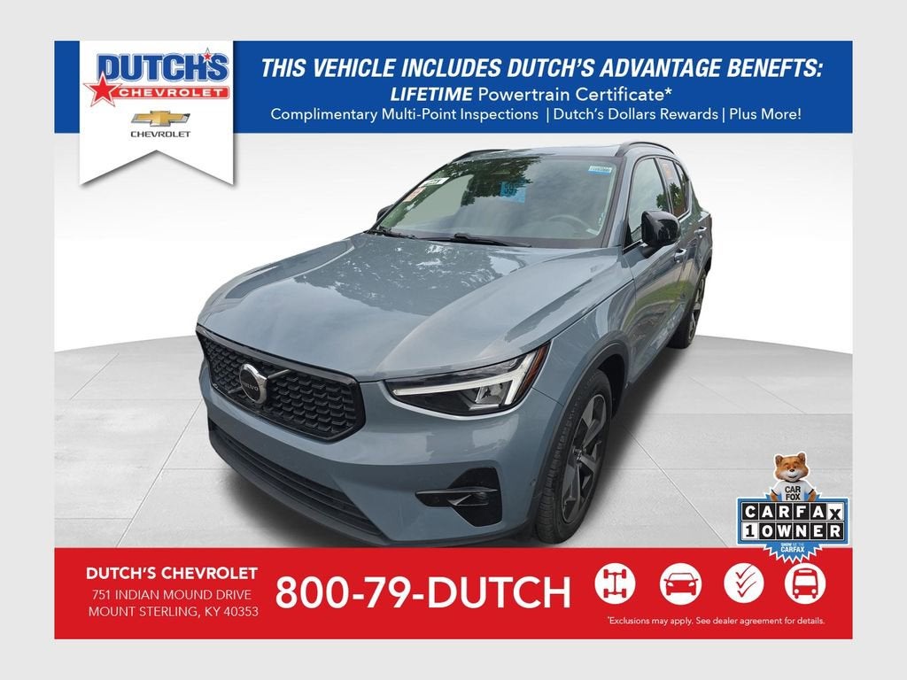 2023 Volvo XC40 Ultimate Dark Theme