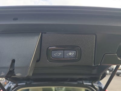 2022 Volvo XC60 Momentum