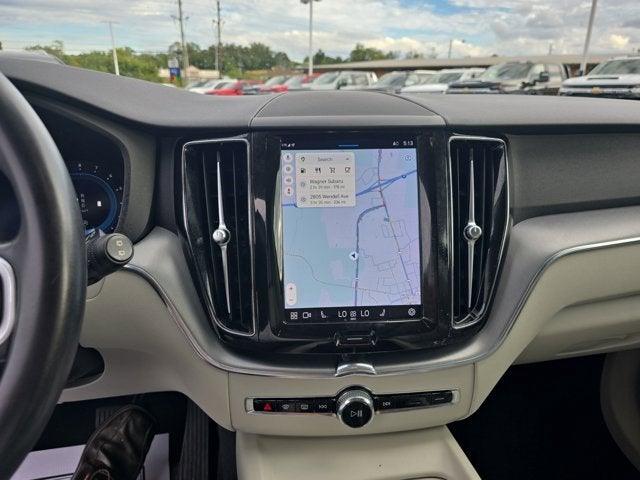 2022 Volvo XC60 Momentum