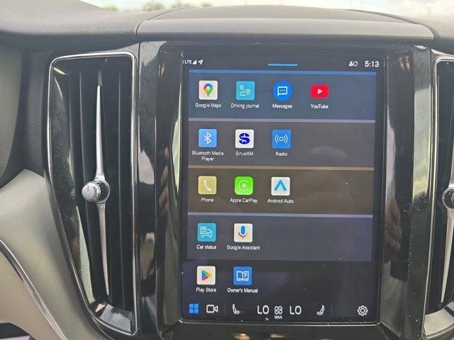 2022 Volvo XC60 Momentum