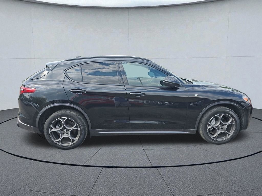 2022 Alfa Romeo Stelvio Ti