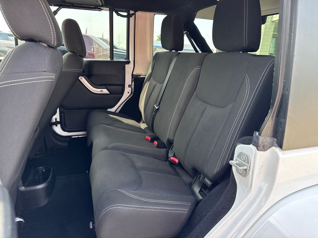2016 Jeep Wrangler Unlimited Sahara