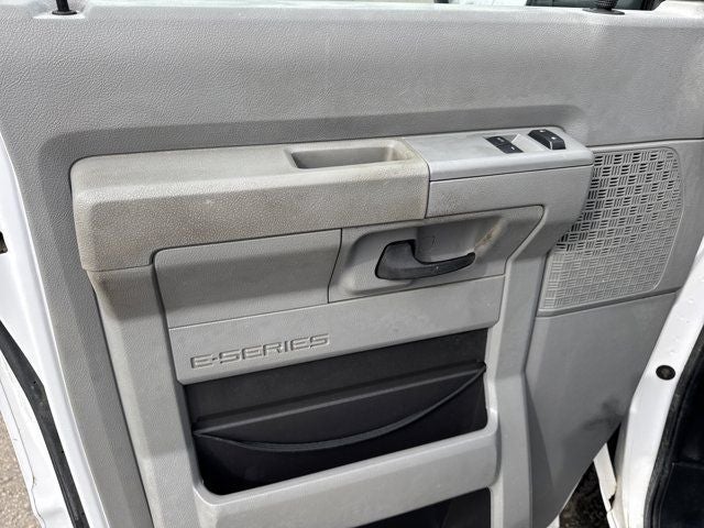 2016 Ford E-350SD Base Cutaway