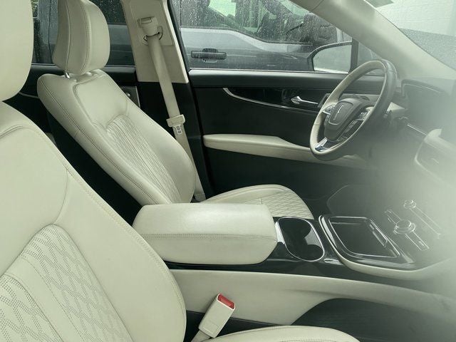 2022 Lincoln Nautilus Black Label