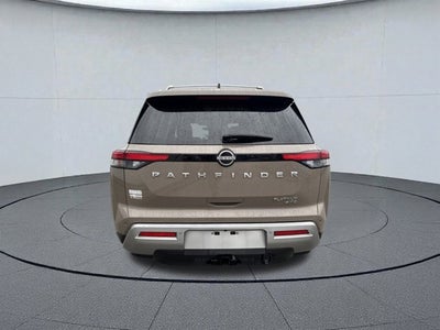 2023 Nissan Pathfinder Platinum
