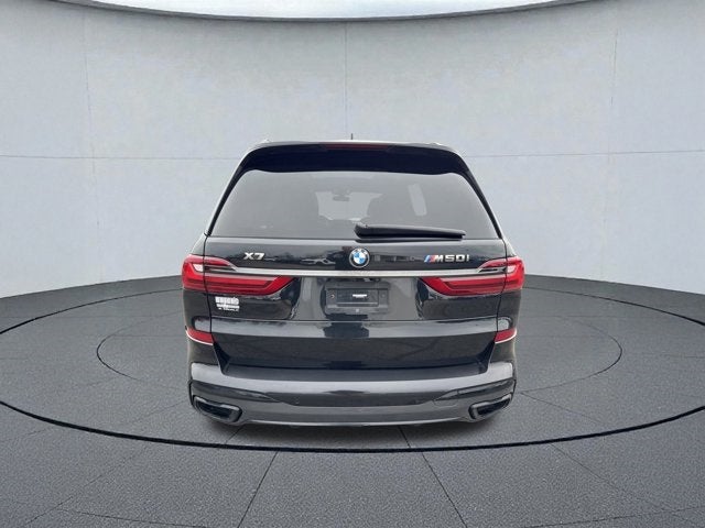 2022 BMW X7 M50i
