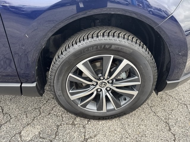 2022 Toyota Venza LE